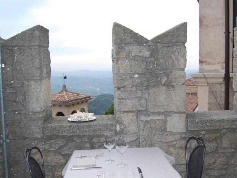 Hotel Titano Сан-Марино Экстерьер фото